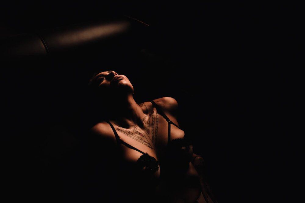 Dark Glamour Boudoir
